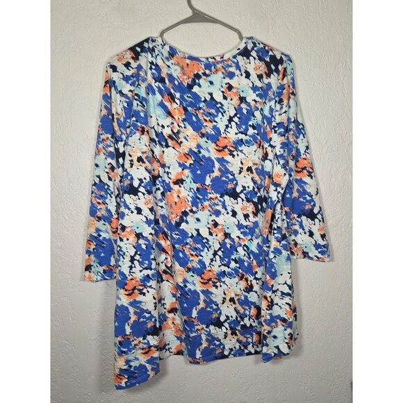 Chico's Watercolor Floral Tee Women's Size XXL Stretchy Soft 3/4 Sleeves - Picture 5 of 6